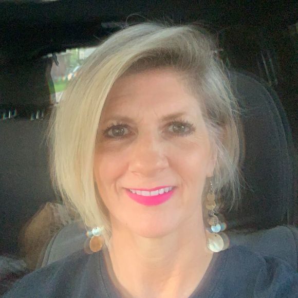 Meet your Posher, Elizabeth - Picture 1 of 1